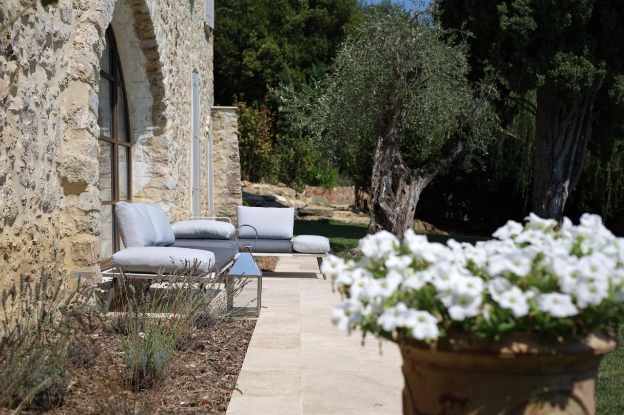 L'Elegante Bastide En Pierre Avec Vue Sur Le Vieux Village De Mougins Eksteriør billede
