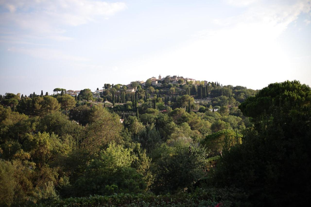 L'Elegante Bastide En Pierre Avec Vue Sur Le Vieux Village De Mougins Eksteriør billede